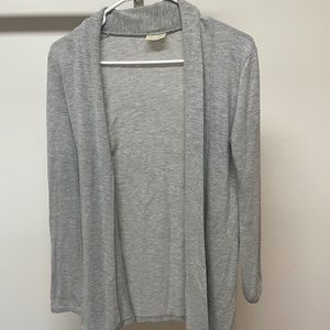 Grey cardigan